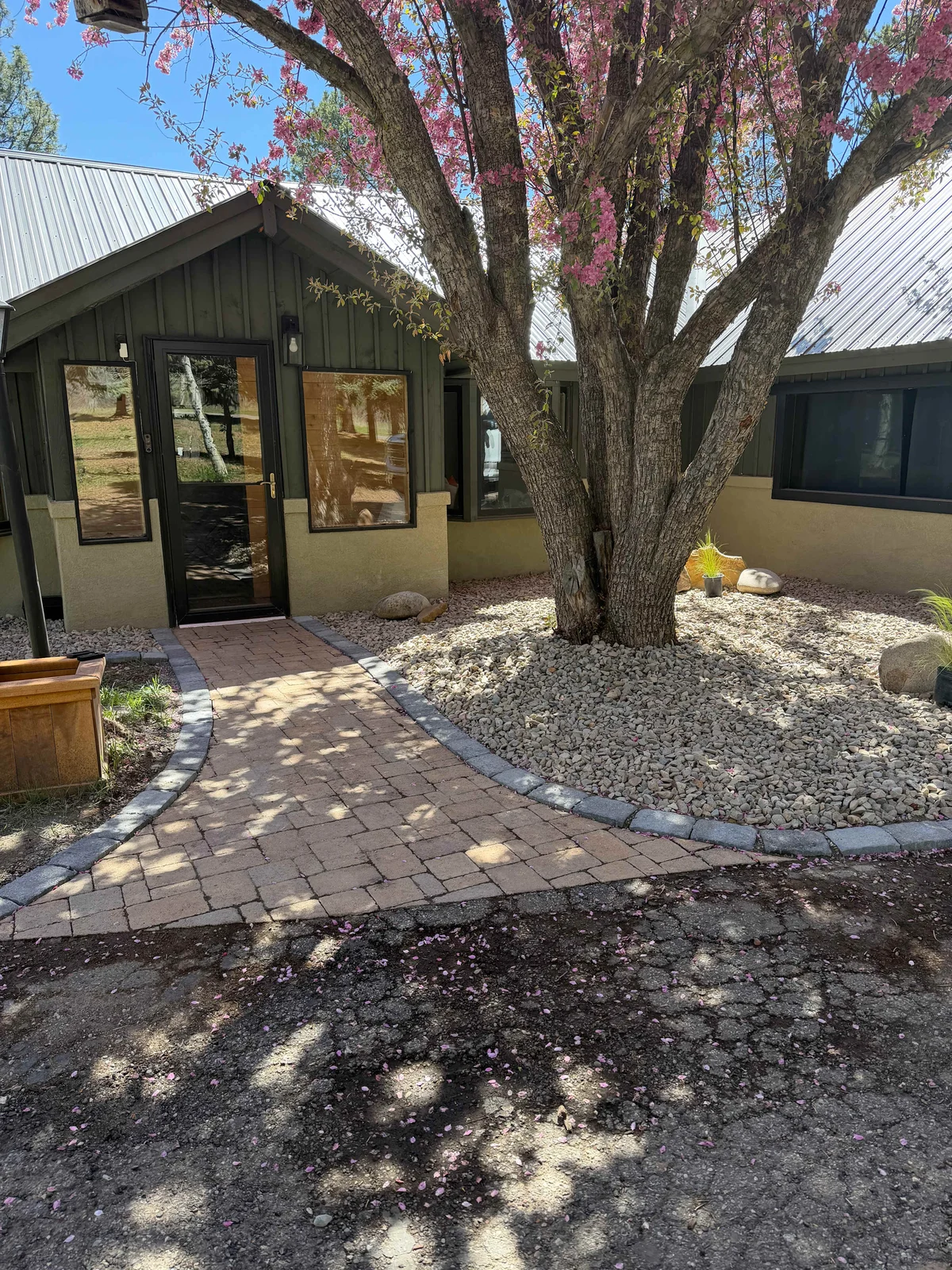 Property in Hesperus property photo 4