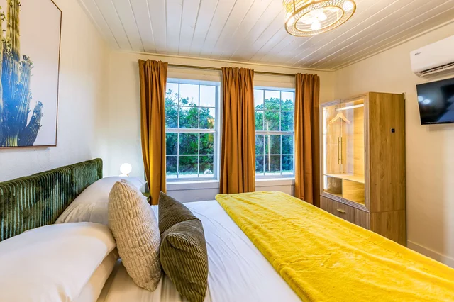 Bedroom image 1