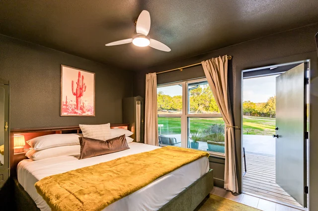 Bedroom image 1