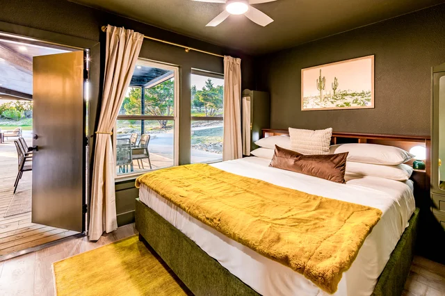 Bedroom image 1