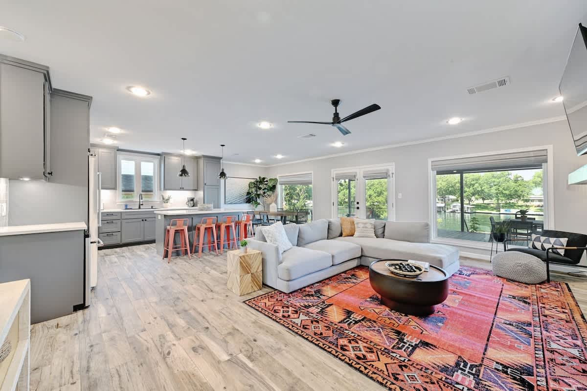 Home property photo 4