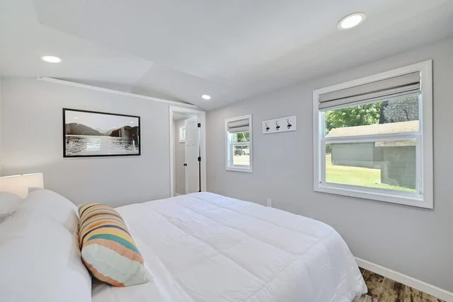 Bedroom image 1