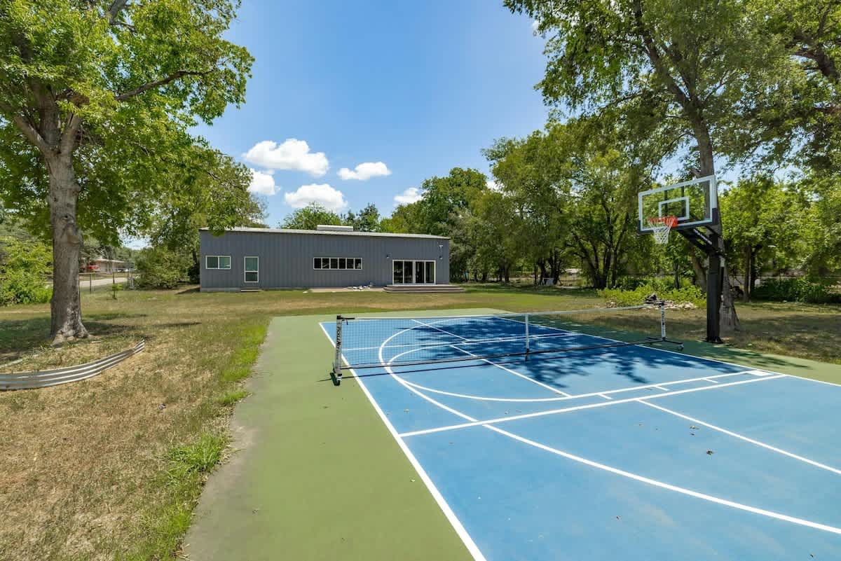 Home property photo 3