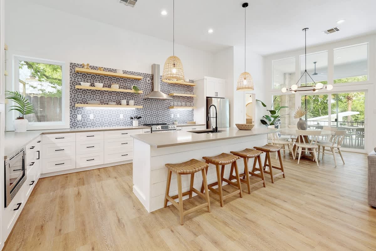 Home property photo 4