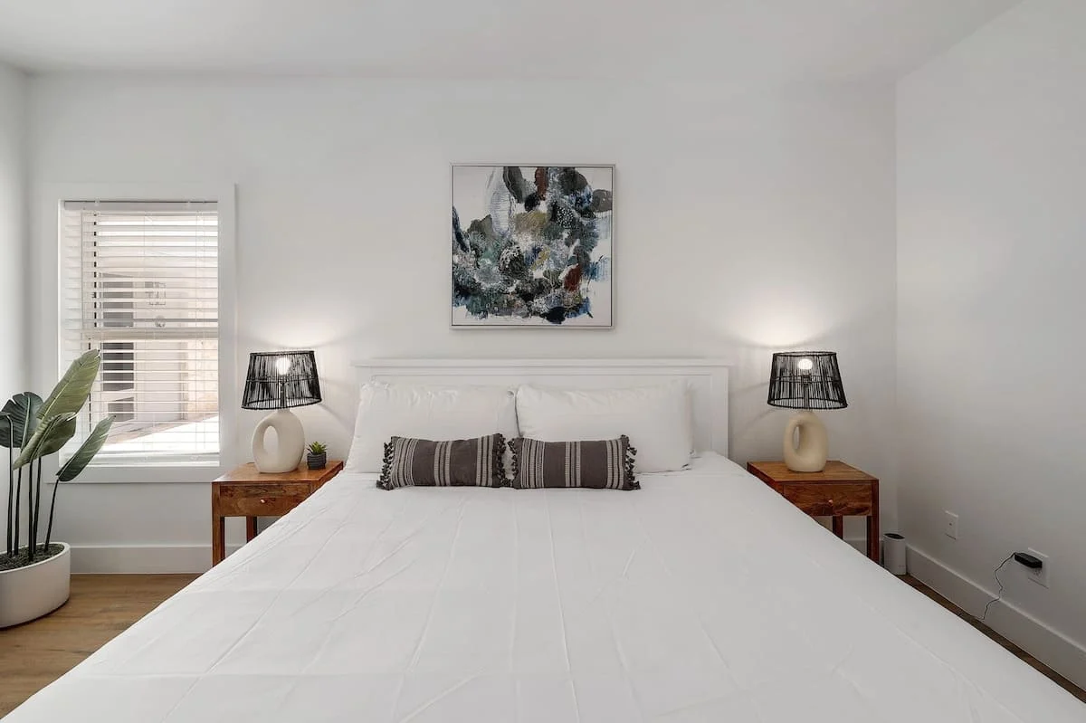 Bedroom image 1