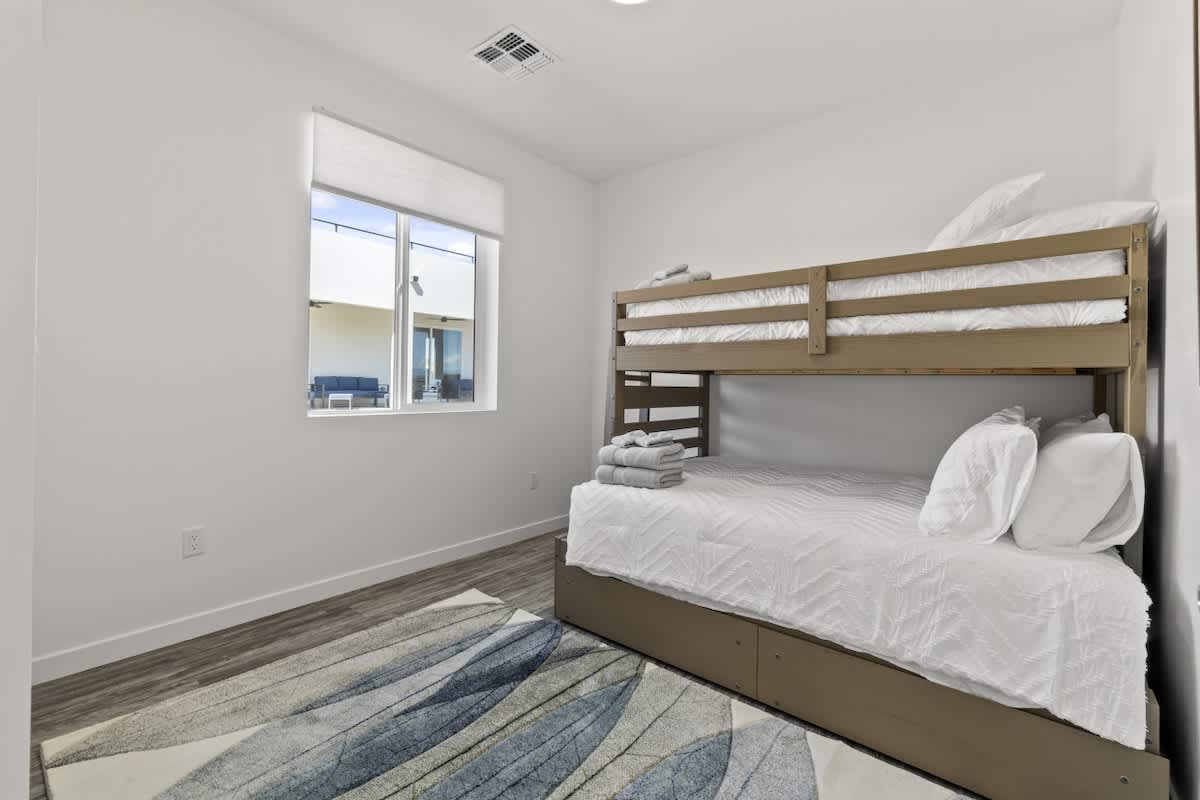 Bedroom image 1