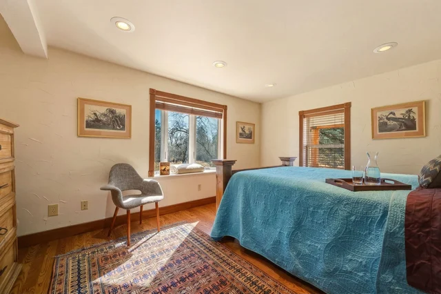Bedroom image 1