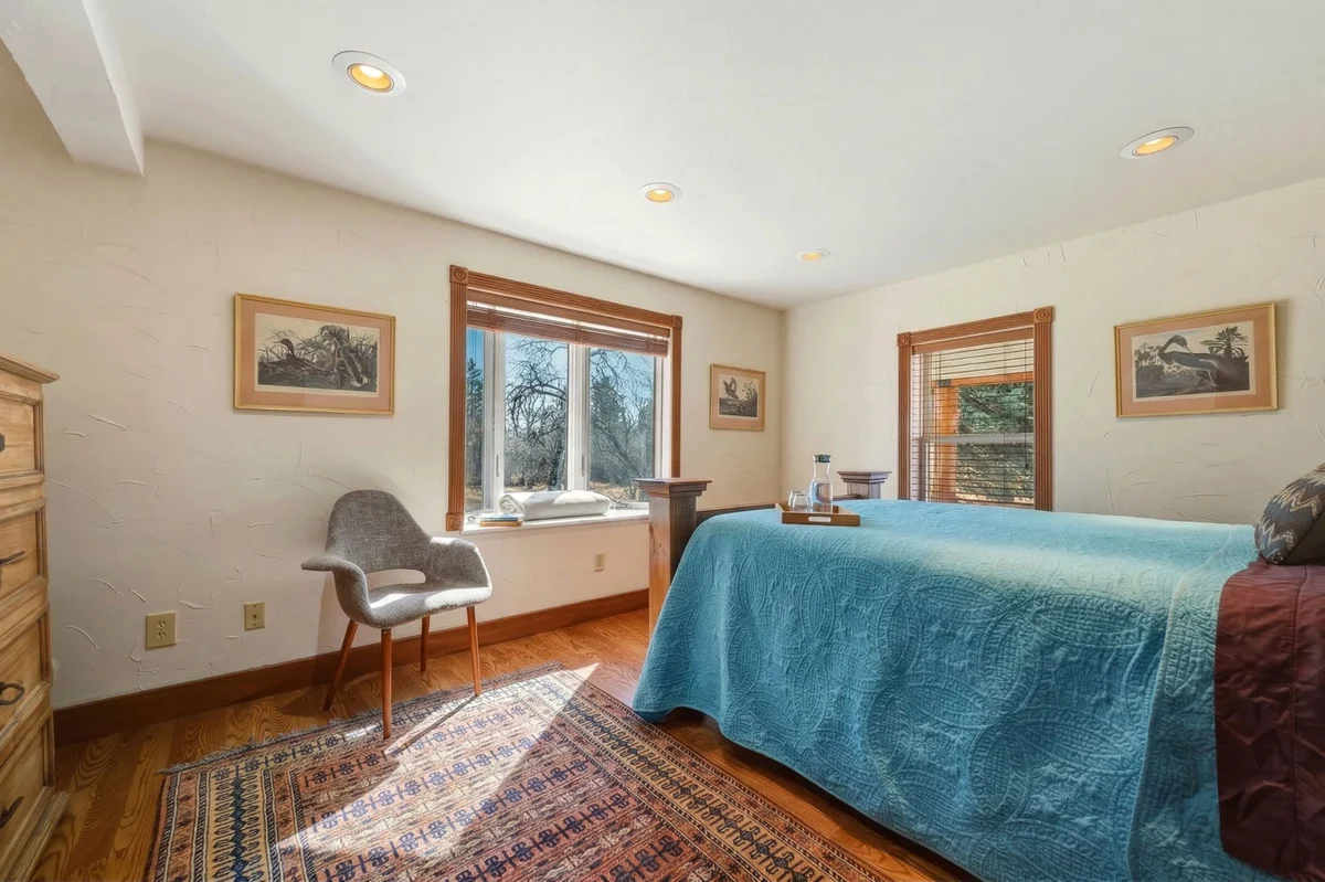 Bedroom image 1