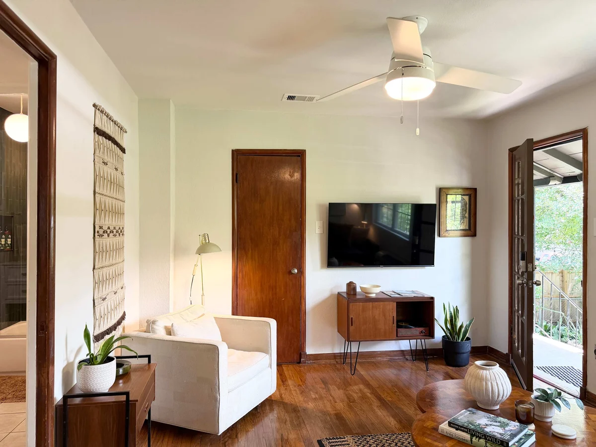 Apartment in Houston property photo 2