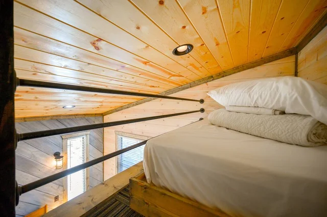 Bedroom image 1