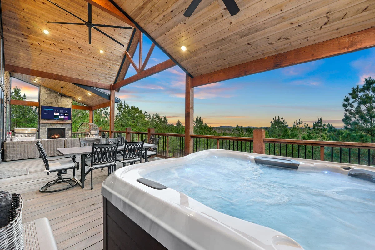 Home in Broken Bow property photo 3
