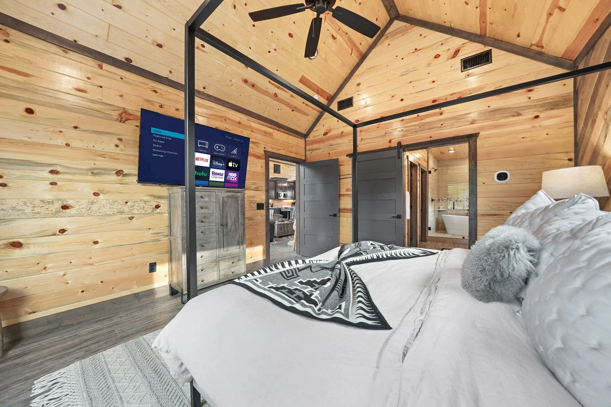 Bedroom image 1