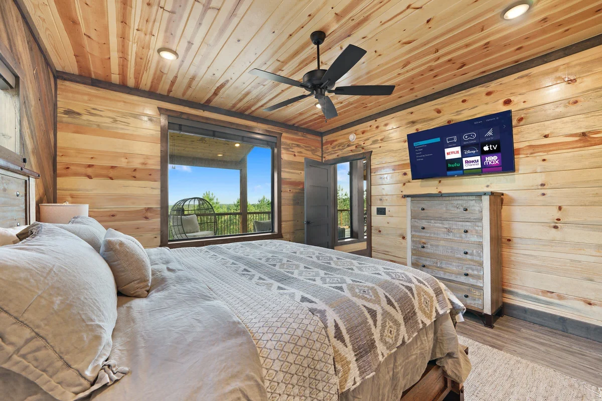 Bedroom image 1