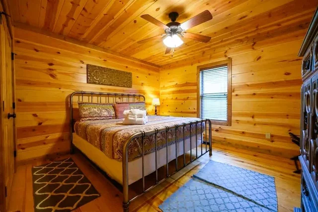 Bedroom image 1