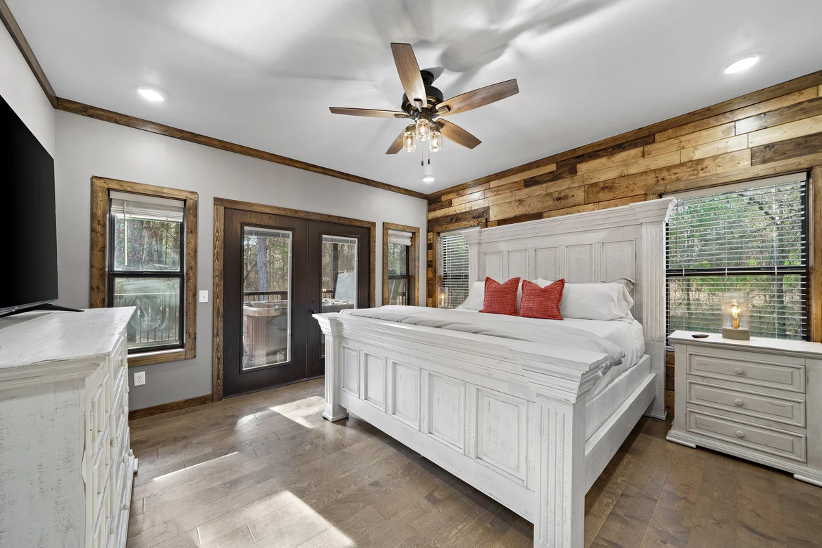 Bedroom image 1