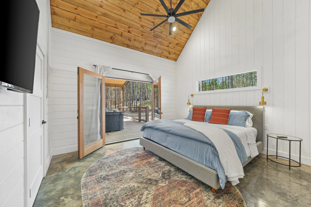Bedroom image 1
