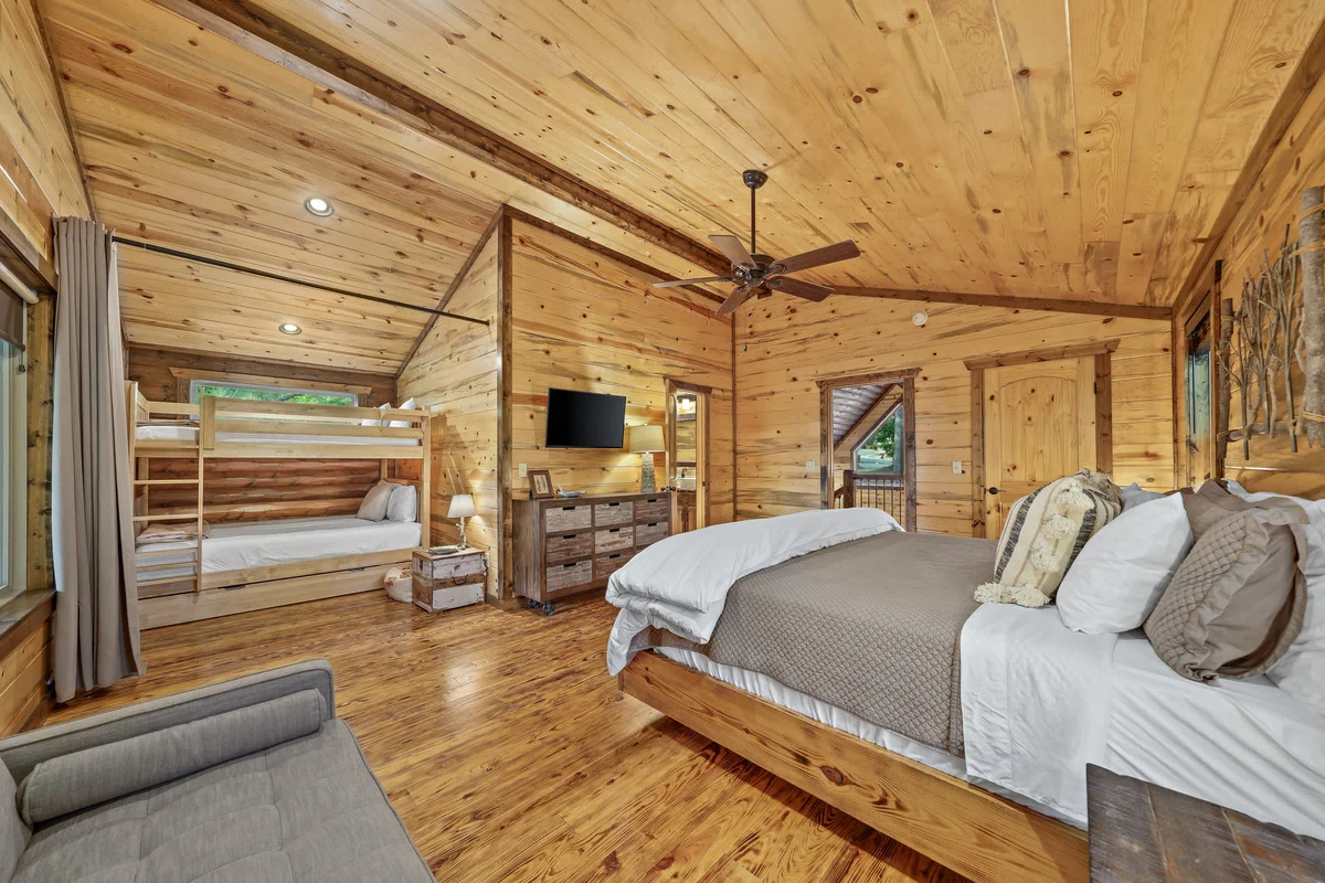 Bedroom image 1