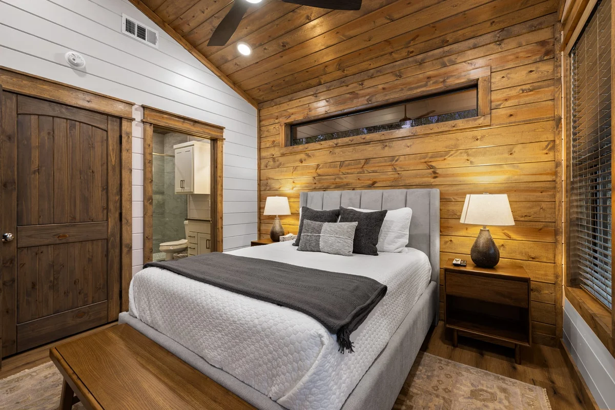 Bedroom image 1
