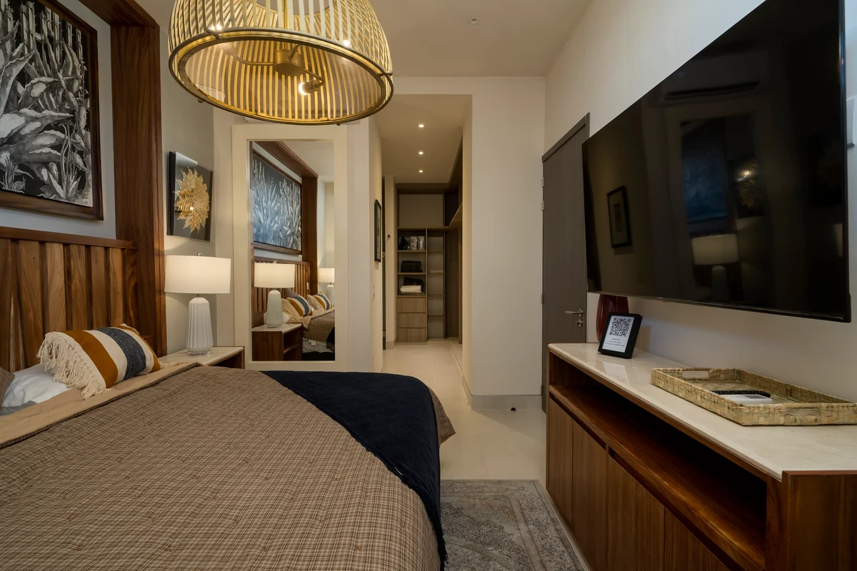 Bedroom 1 image 1