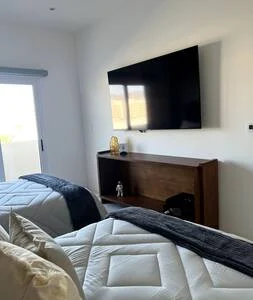 Bedroom 1 image 1