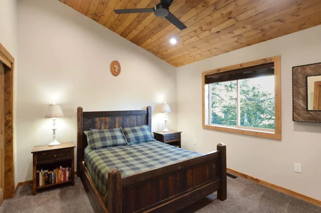 Bedroom image 1