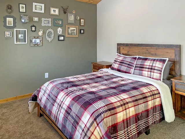 Bedroom image 1