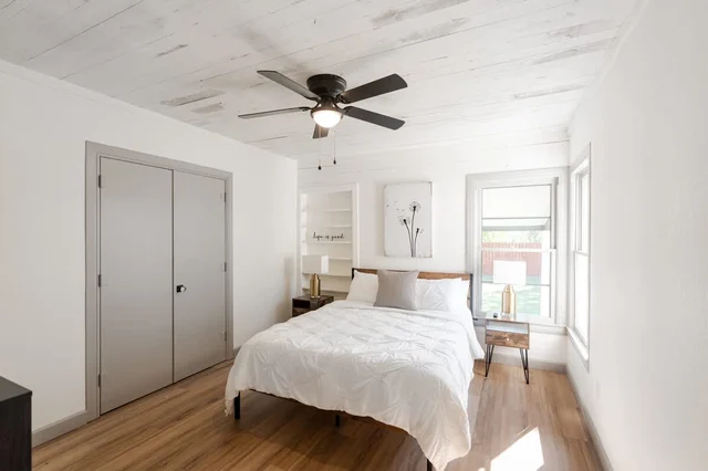 Bedroom 1 image 1