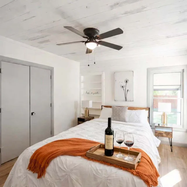 Bedroom 3 image 1