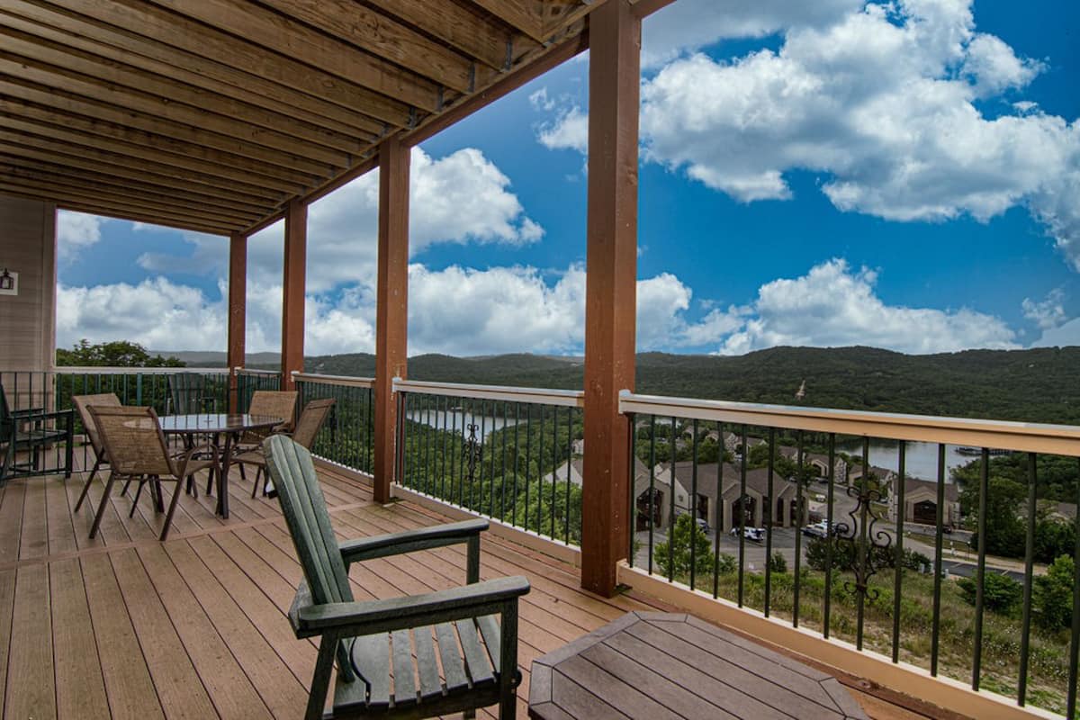 L-2 Four mins to SDC stunning views clean and cozy property photo 2