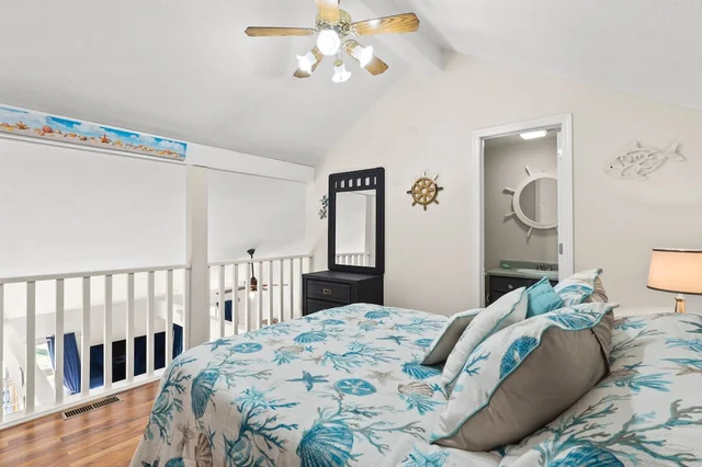 Bedroom 1 image 1