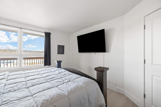 Bedroom 1 image 1