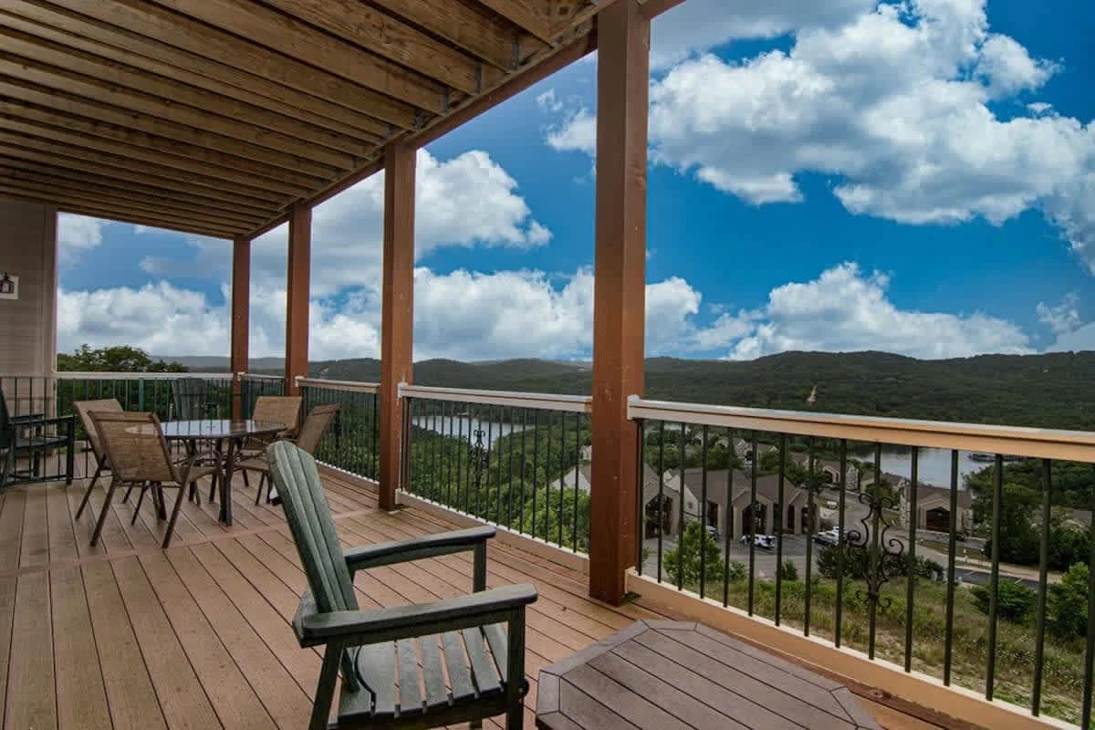 L 4-5 Stunning Views, close to SDC 3 Beds property photo 4