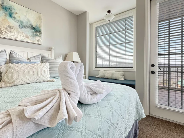 Bedroom 1 image 1
