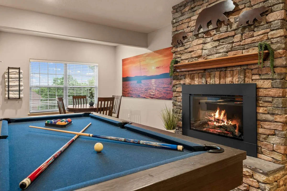Beautiful, Game Room, Hot Tub, Pools, GOLF property photo 4