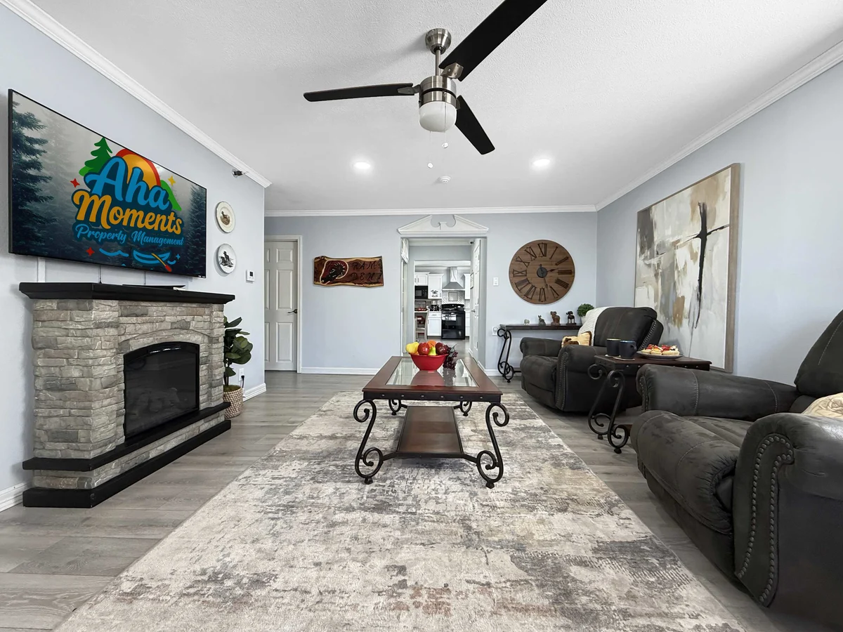 Walk to Downtown, Hot Tub, Game Room, Boat Parking property photo 2