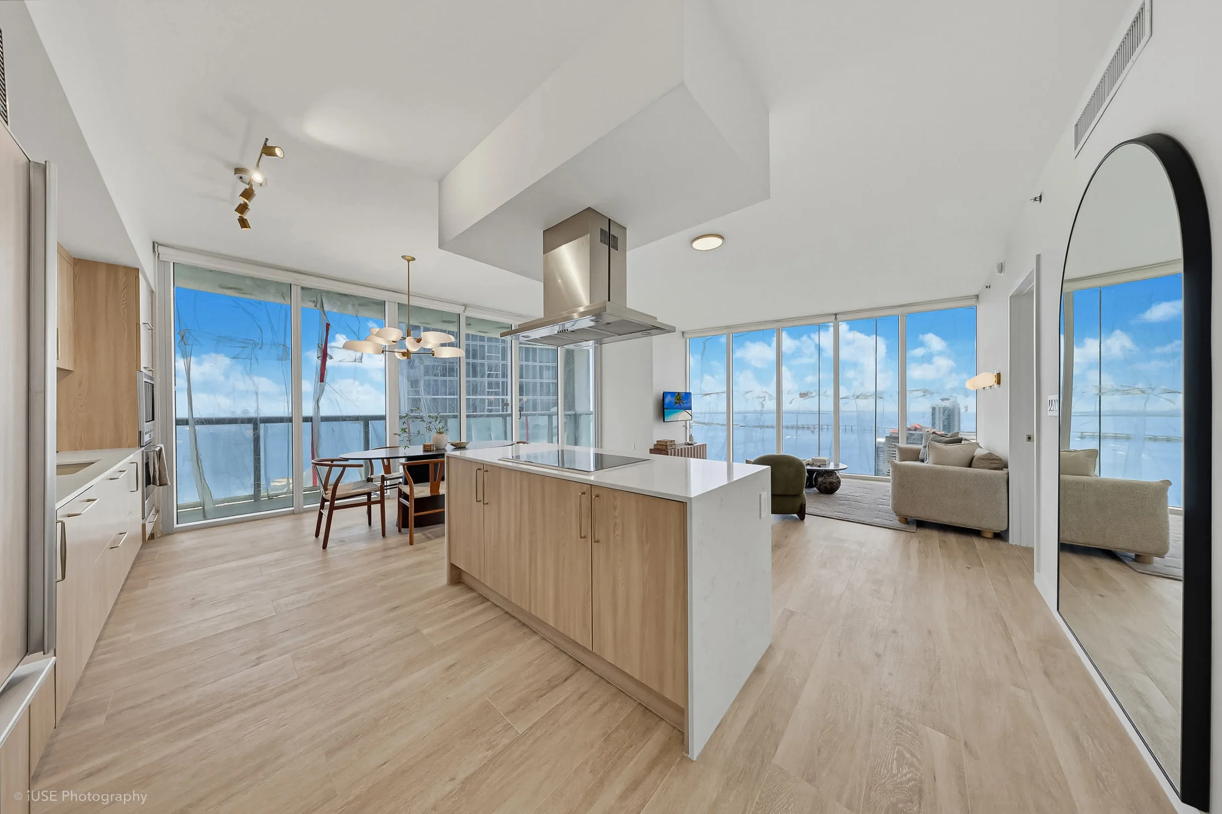 Condo in Miami property photo 5
