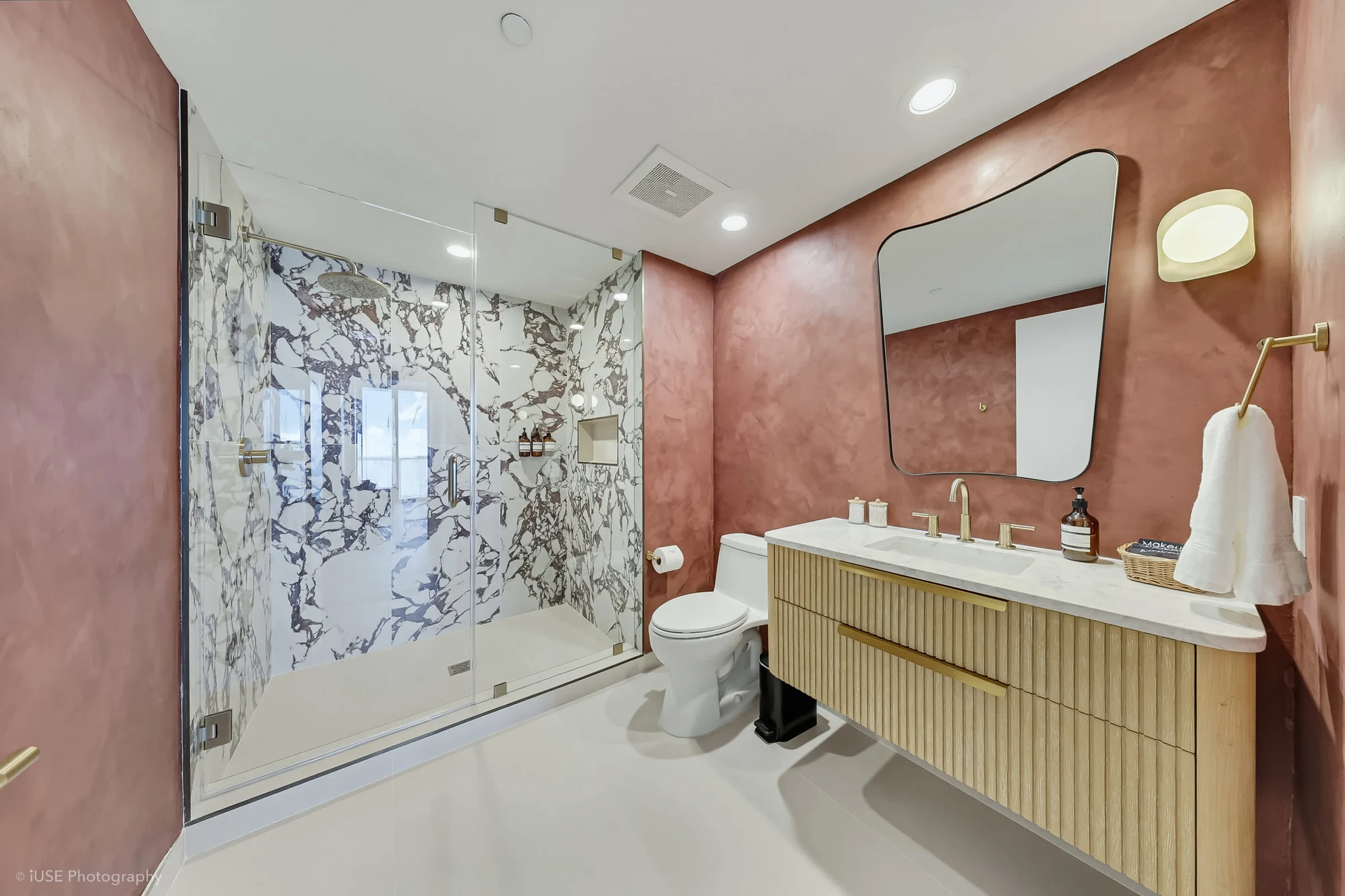 Condo in Miami property photo 4