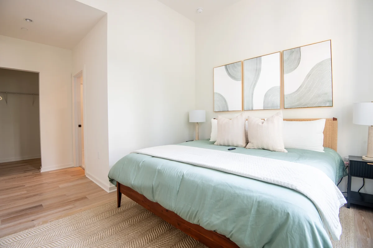 Bedroom 1 image 1