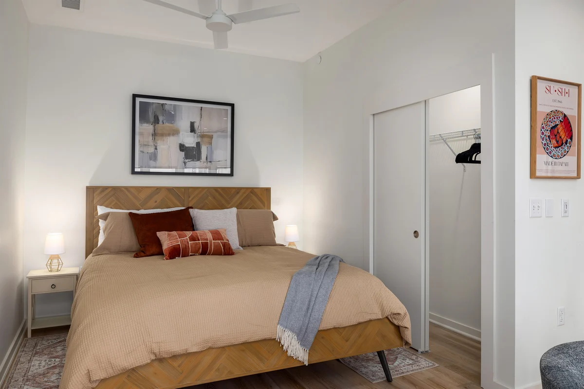 Bedroom 1 image 1