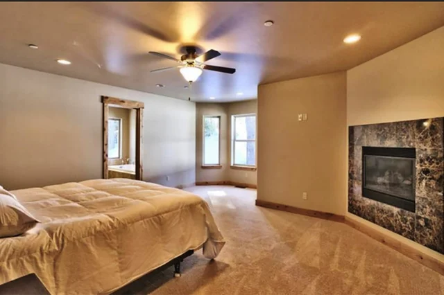 Bedroom 1 image 1