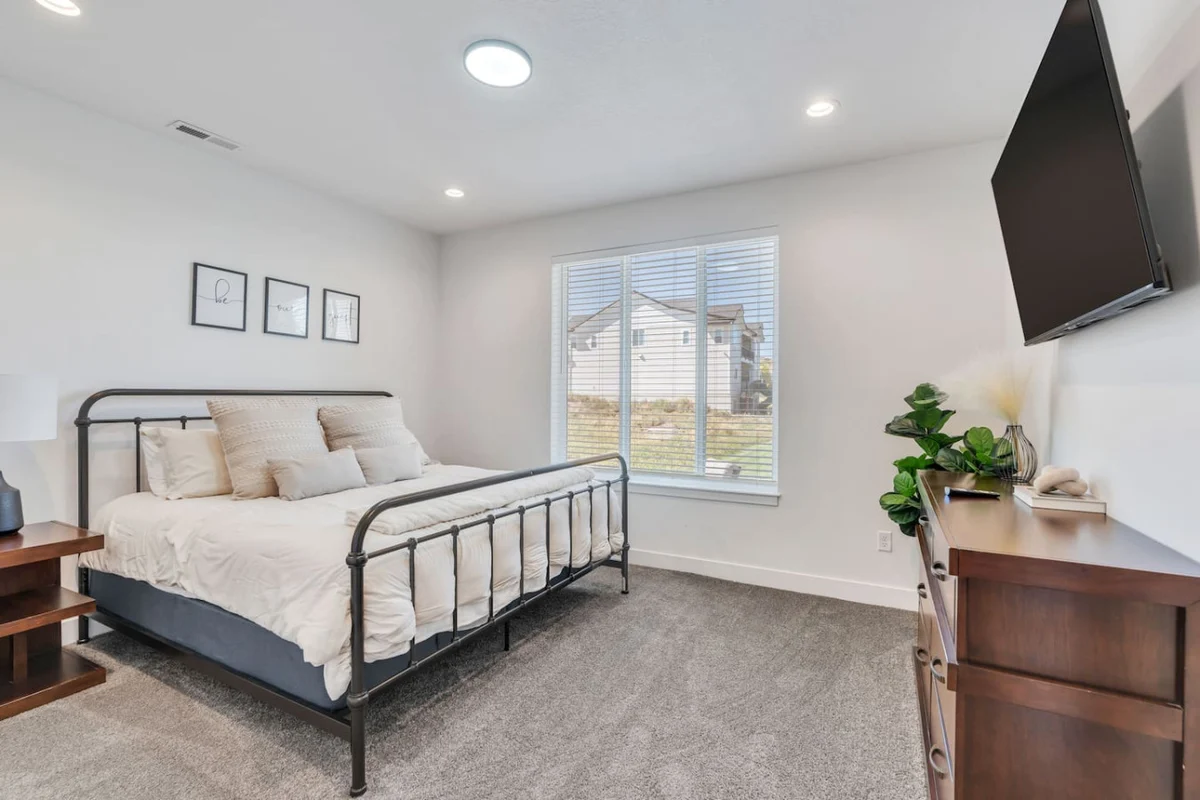 Home in Garden City property photo 2