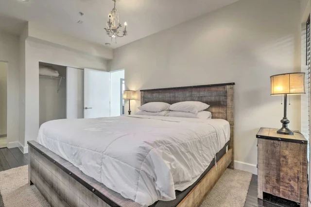 Bedroom 1 image 1