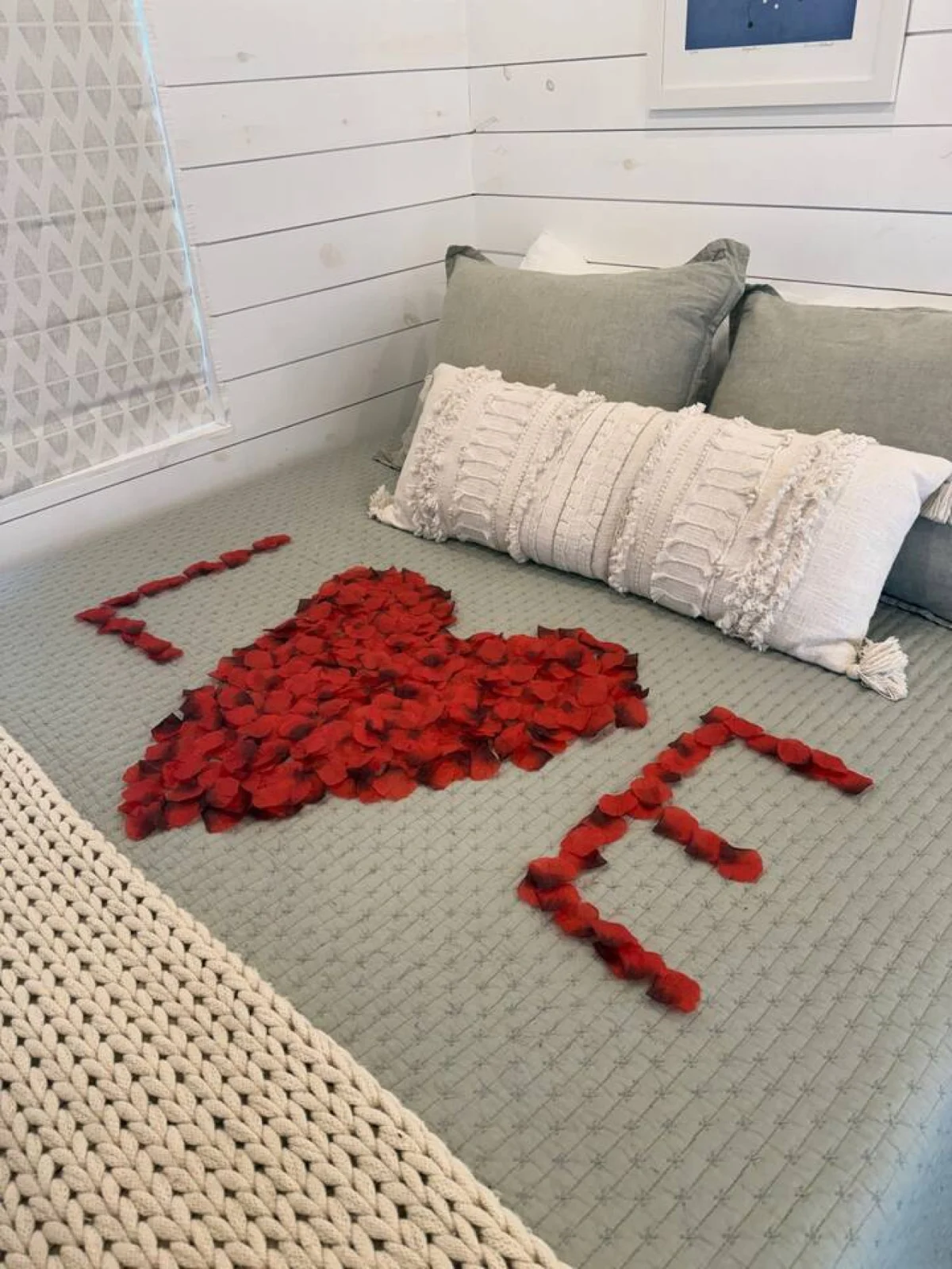 Bedroom 1 image 1