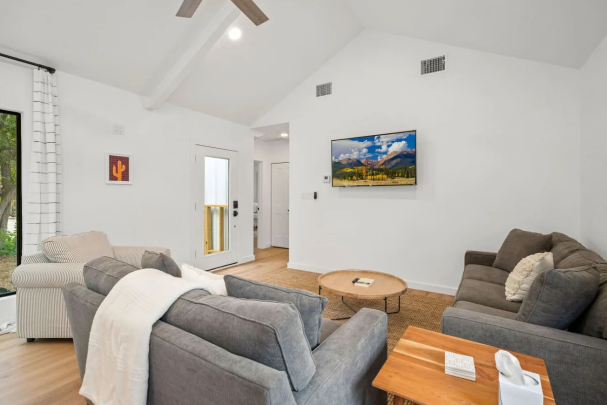 Home in New Braunfels property photo 2