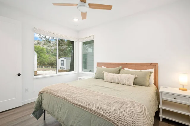Bedroom 1 image 1
