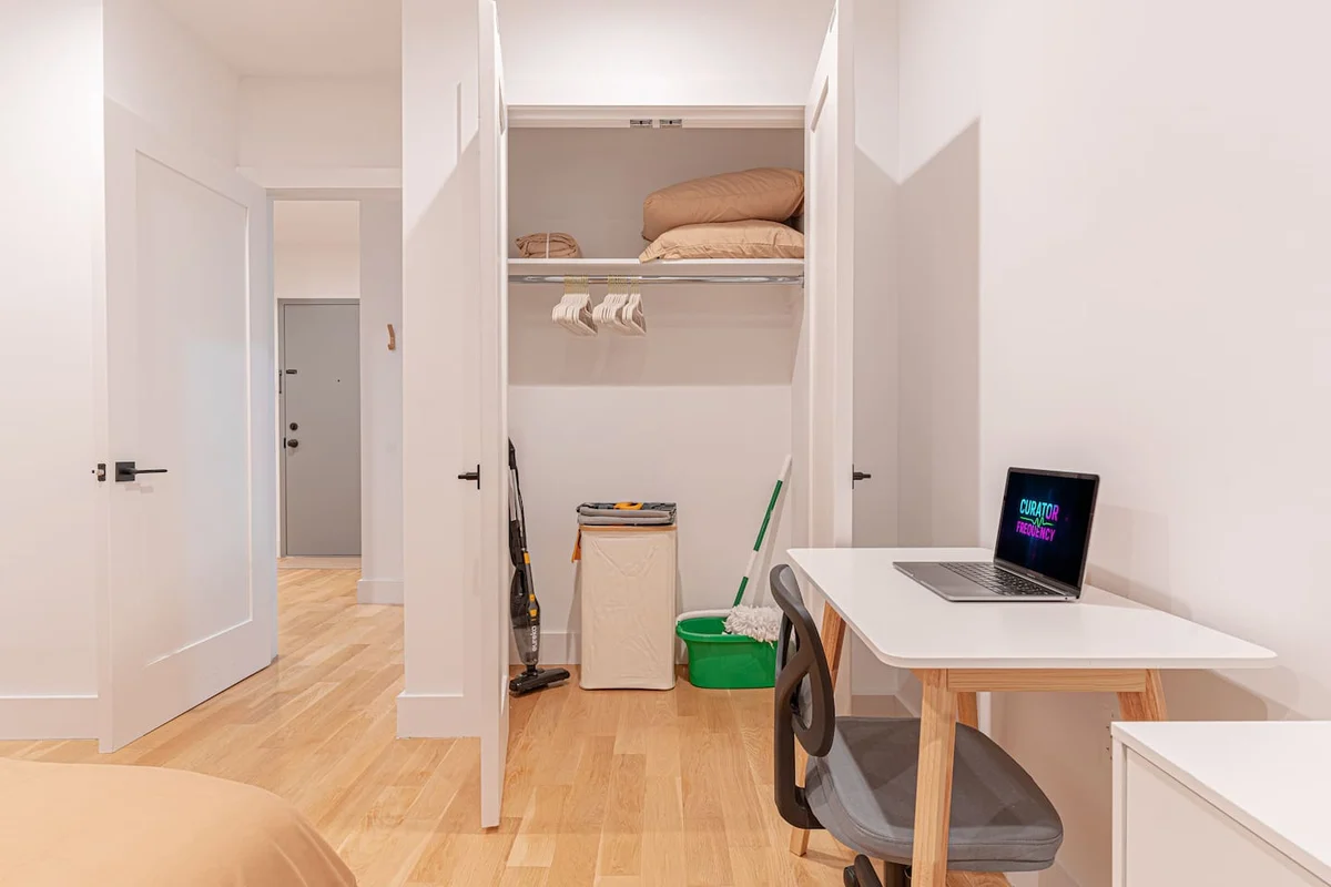 Bedroom 1 image 1