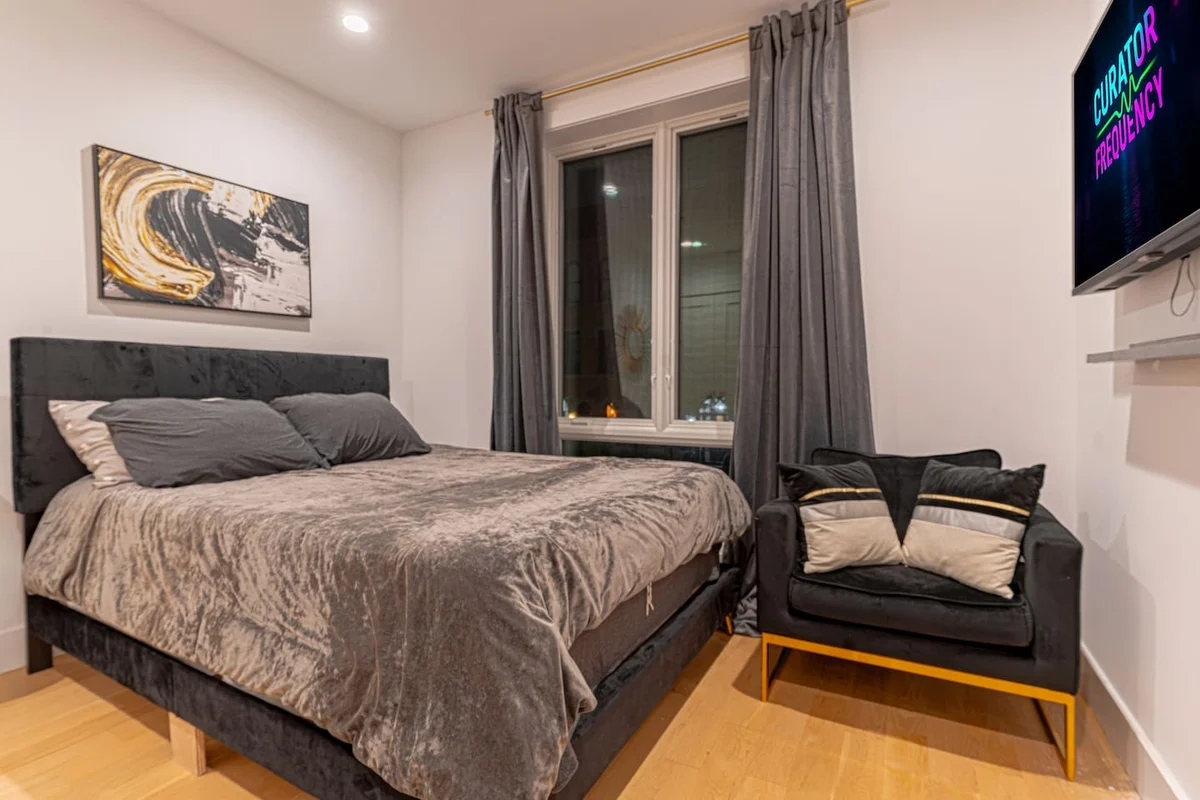 Apartment in Brooklyn property photo 2