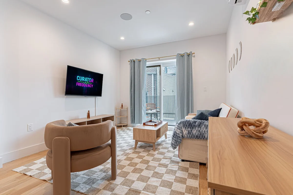 Apartment in Brooklyn property photo 2