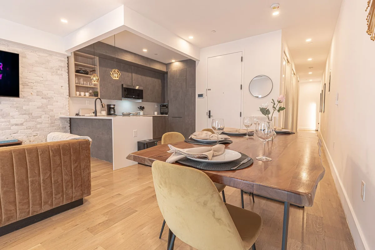 Apartment in Brooklyn property photo 2