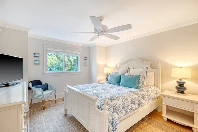 Bedroom 1 image 1